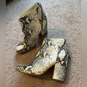 Steve Madden Snake Print Booty Chunky Heel